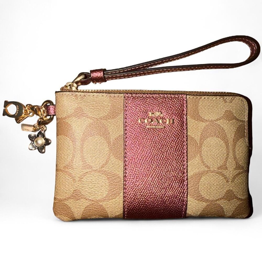 Coach Women's Brown and Gold Wallet-purses